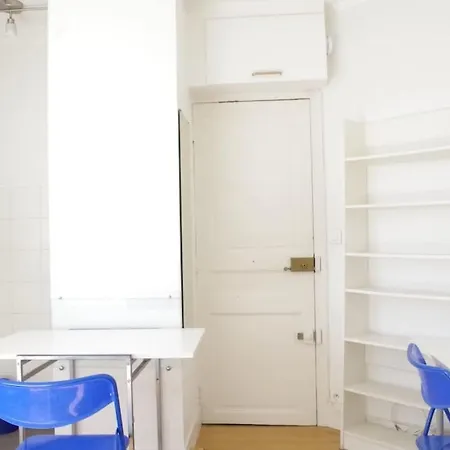 Charming Studio Close To The Des Invalides דירה פריז