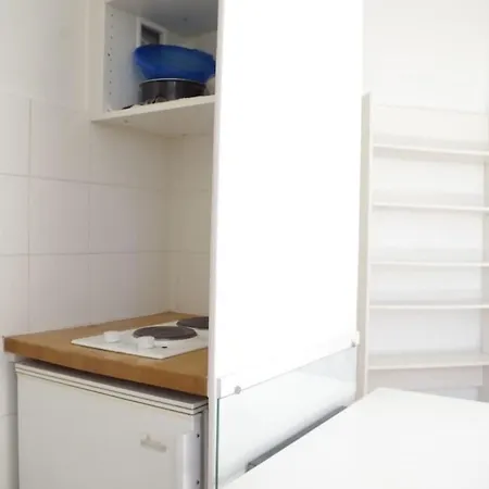 Charming Studio Close To The Des Invalides דירה